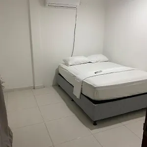 Alojamiento Casa Blanca , A 5 Min Del Aeropuerto Y Playas ! Cartagena